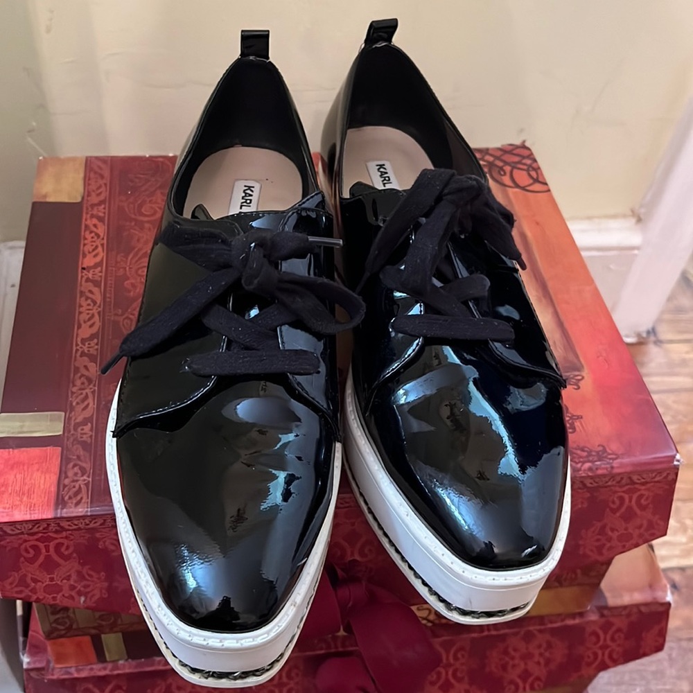 Karl Lagerfeld platform mocassins, size 9